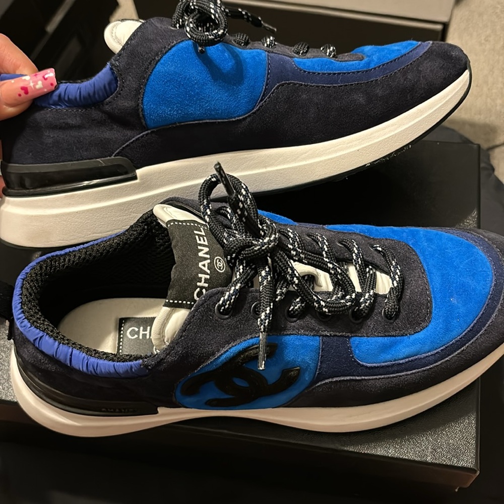 Chanel Shoes View 3
